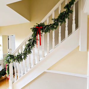 Fir garland with cones