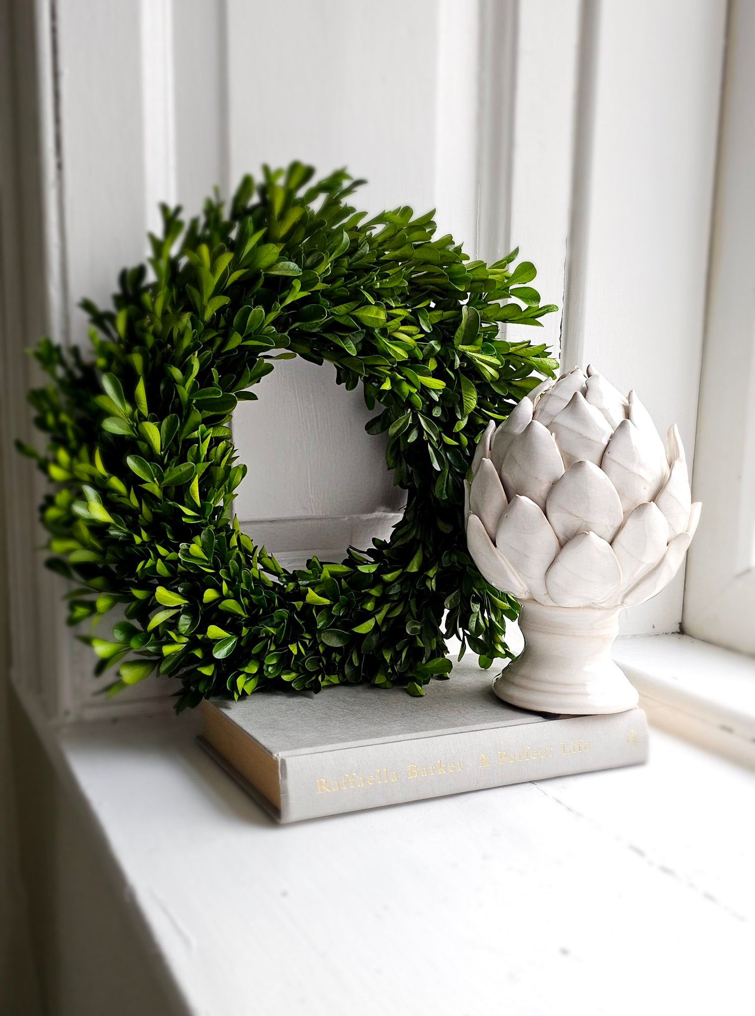 Preserved boxwood wreath small